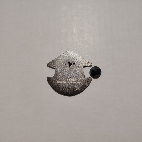 Magic The Gathering The Wanderer Enamel Pin Official MTG Collectible Lapel Badge - Picture 3 of 5